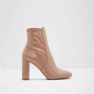 🌸 Call it Spring 🌸 patent nude chunky heels